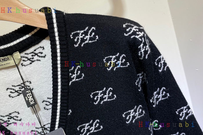 NEW 펜디 가디건 신상 F 3256637