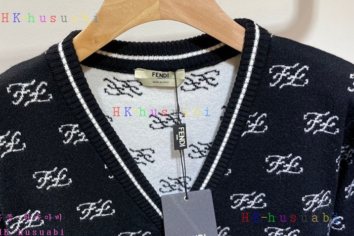 NEW 펜디 가디건 신상 F 3256637
