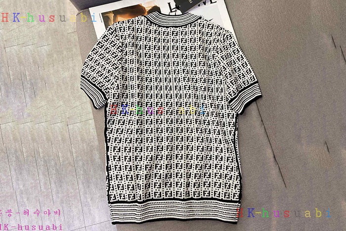 NEW 펜디 반팔티 신상 F 3256638