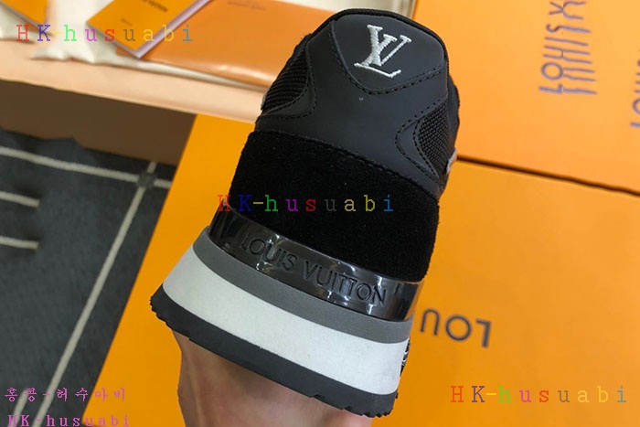 NEW 루이비통 남성 스니커즈  LV 124361