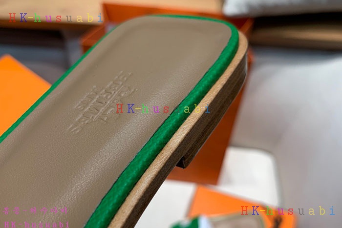 NEW 에르메스 슬리퍼 신상 H 243557