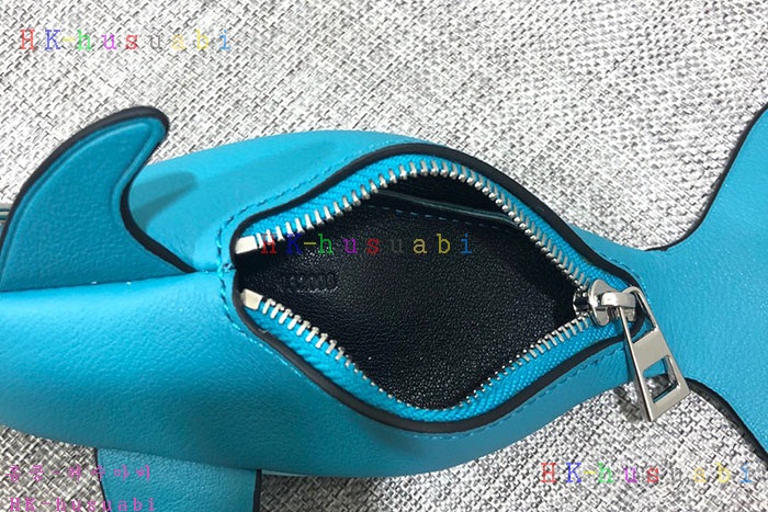 NEW 로에베 가죽 백참  LW 399244