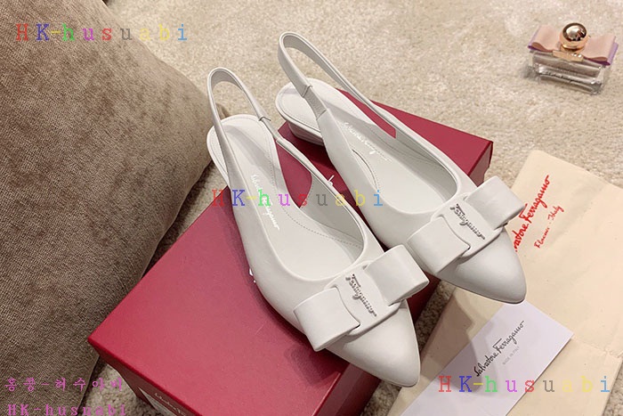 NEW 페라가모 여성 신발 신상 F 724420