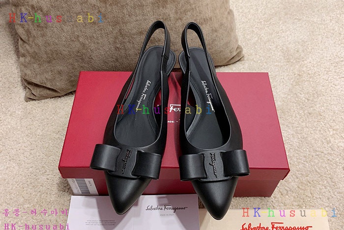 NEW 페라가모 여성 신발 신상 F 724425
