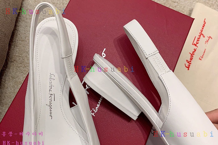 NEW 페라가모 여성 신발 신상 F 724420