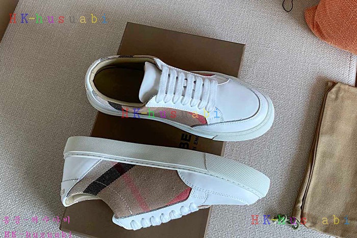 NEW 버버리 스니커즈 신상 BB  4472522