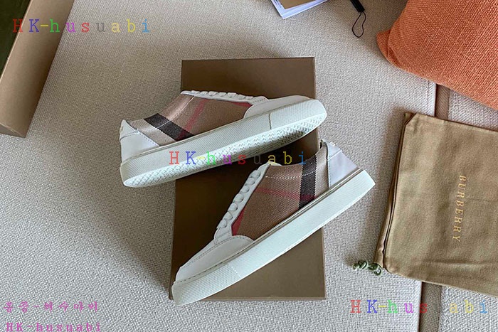 NEW 버버리 스니커즈 신상 BB  4472522