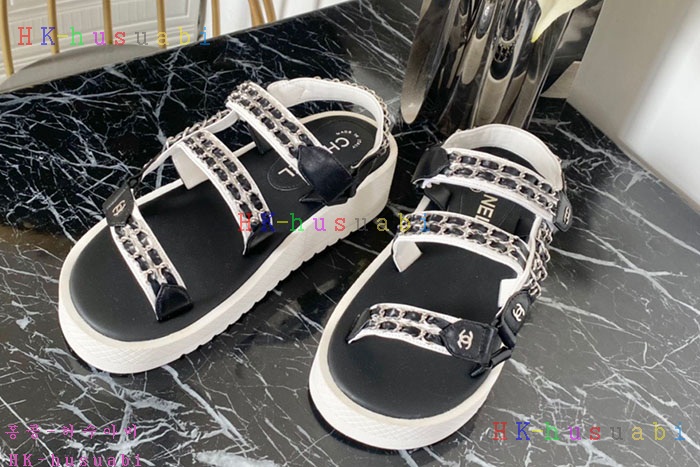 NEW 샤넬 샌들 신상 C426701