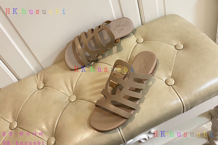 NEW 에르메스 샌들 신상 H 2424120