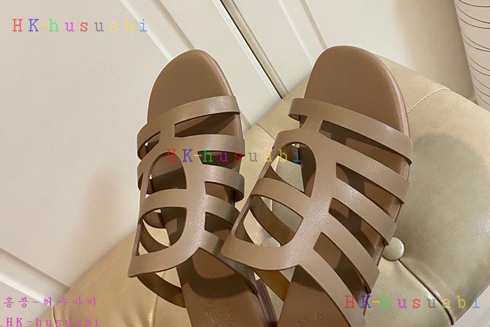 NEW 에르메스 샌들 신상 H 2424120