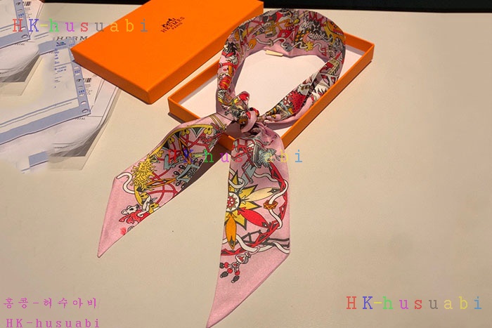 NEW 에르메스 스카프 신상 H 2224353