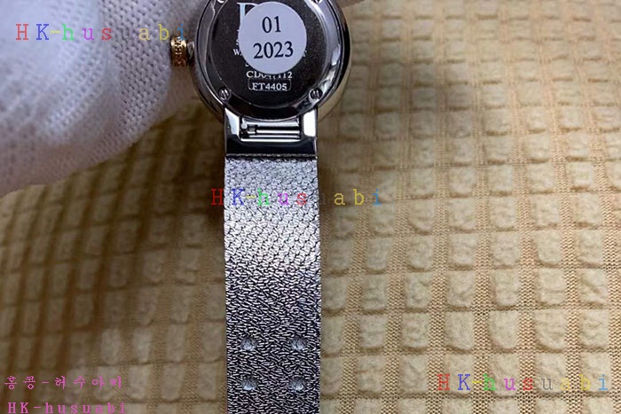 NEW 디올 시계 신상 DR 758221