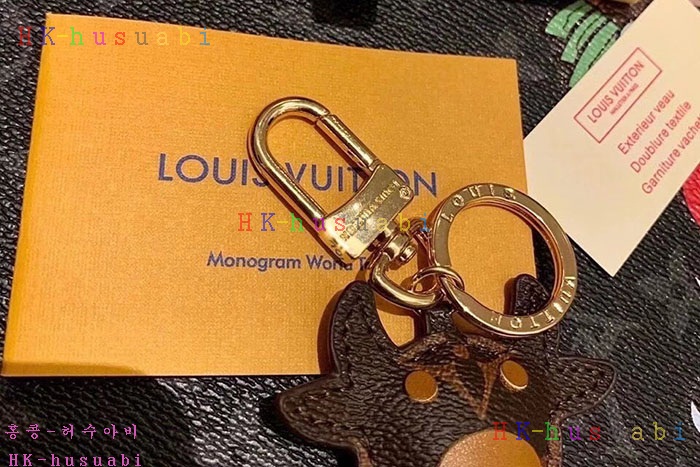 NEW 루이비통 백참 신상 LV 754256