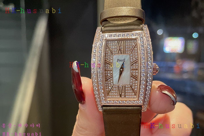 NEW 피아제 시계 신상 P 977580