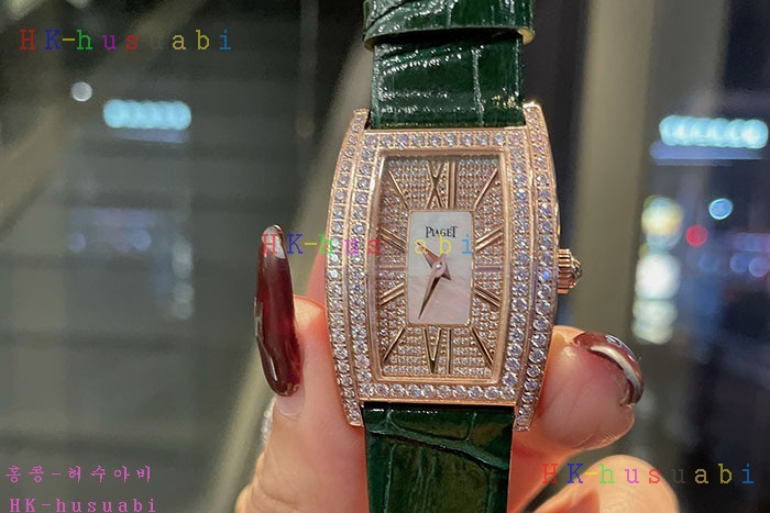 NEW 피아제 시계 신상 P 977580