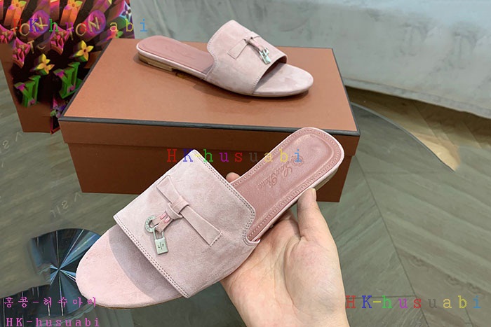 NEW 로로피아나 슬리퍼 신상 L 857223