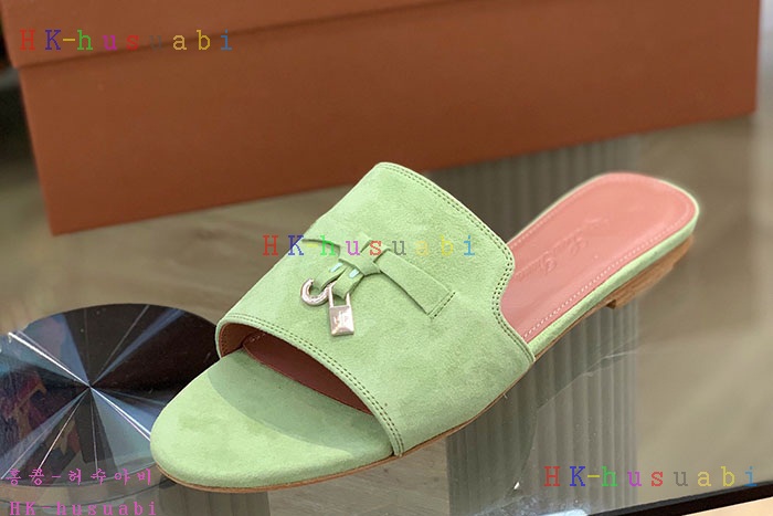 NEW 로로피아나 슬리퍼 신상 L 857227