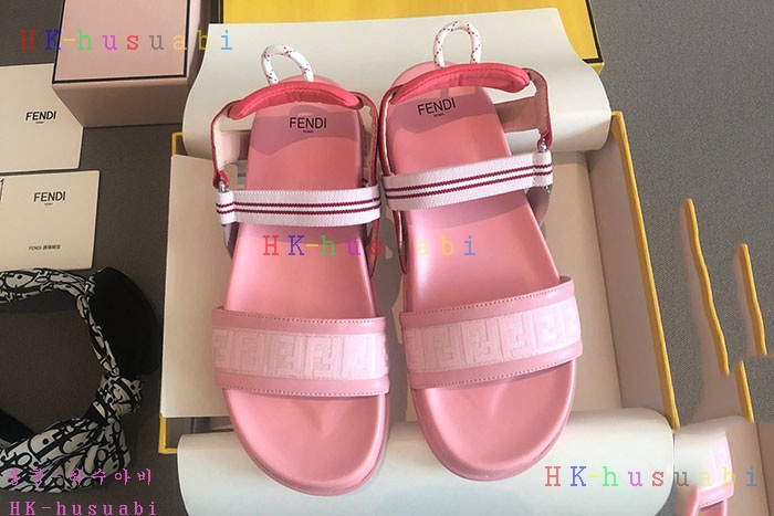NEW 펜디 샌들 신상 F 5573001