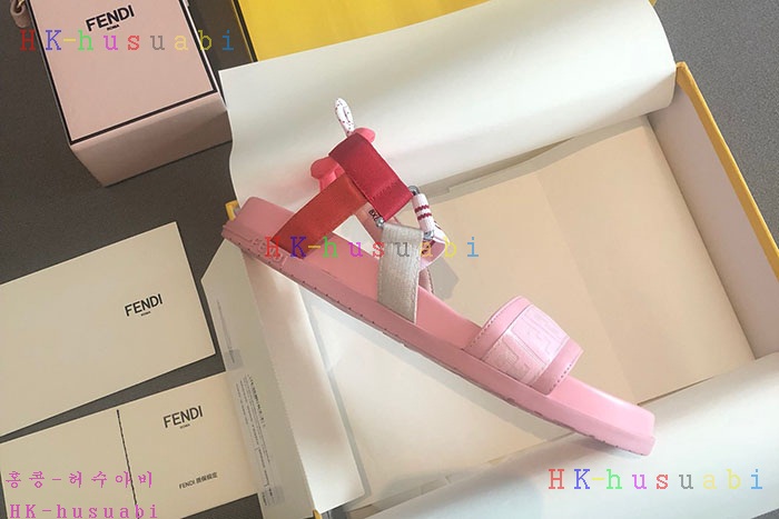 NEW 펜디 샌들 신상 F 5573001