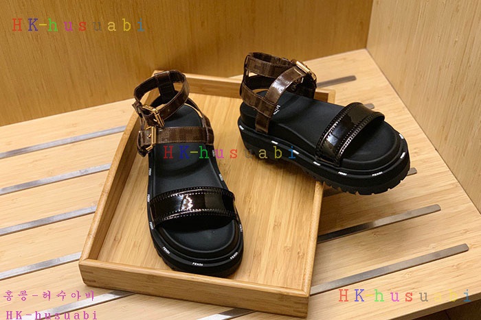 NEW 펜디 샌들 신상 F 5573002