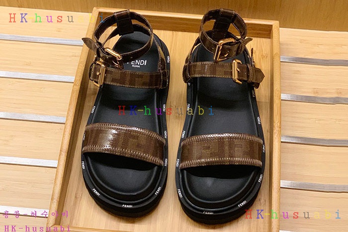 NEW 펜디 샌들 신상 F 5573003