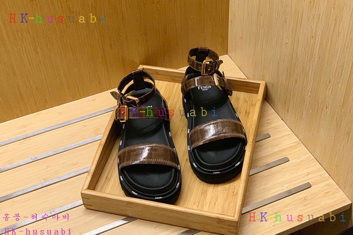 NEW 펜디 샌들 신상 F 5573003