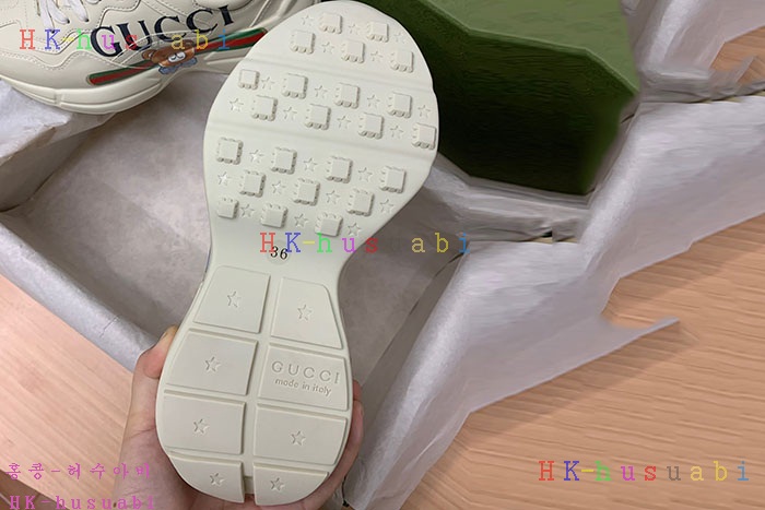 NEW 구찌 스니커즈 신상 GU 572440