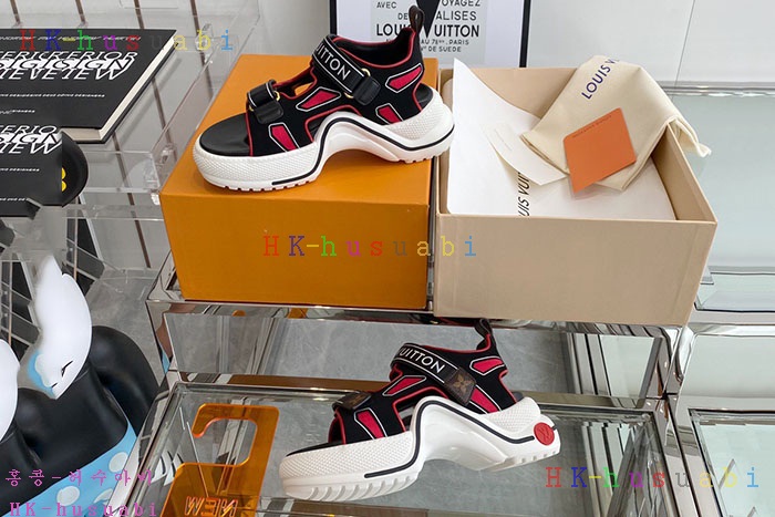 NEW 루이비통 샌들 신상 LV 859922