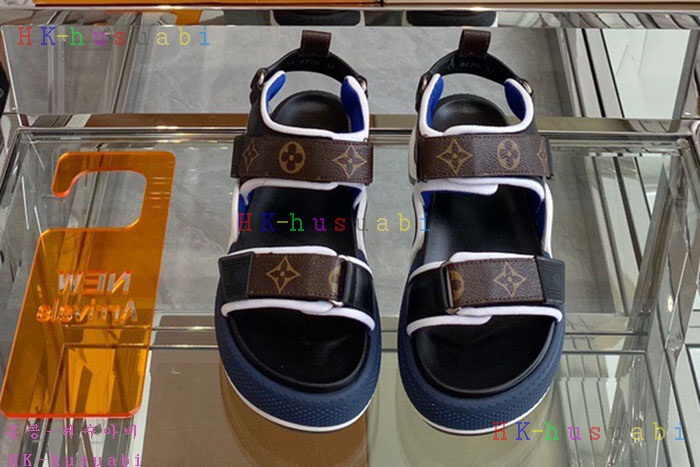 NEW 루이비통 샌들 신상 LV 859923