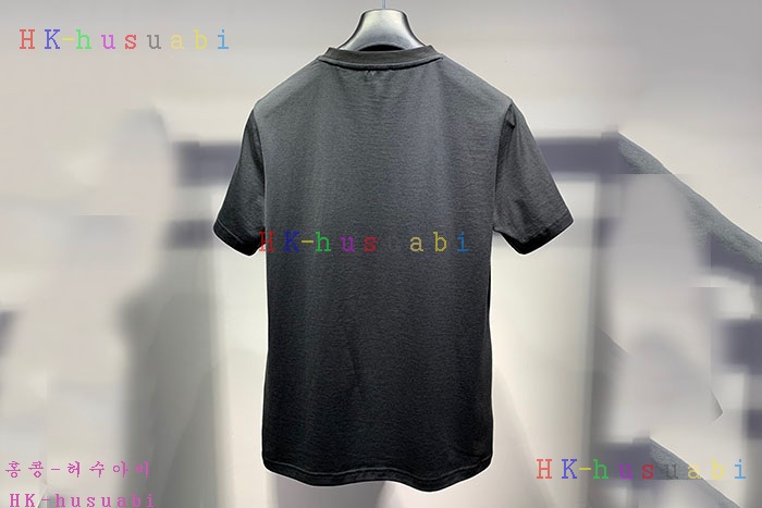 NEW 펜디 반팔티 신상 F 335824