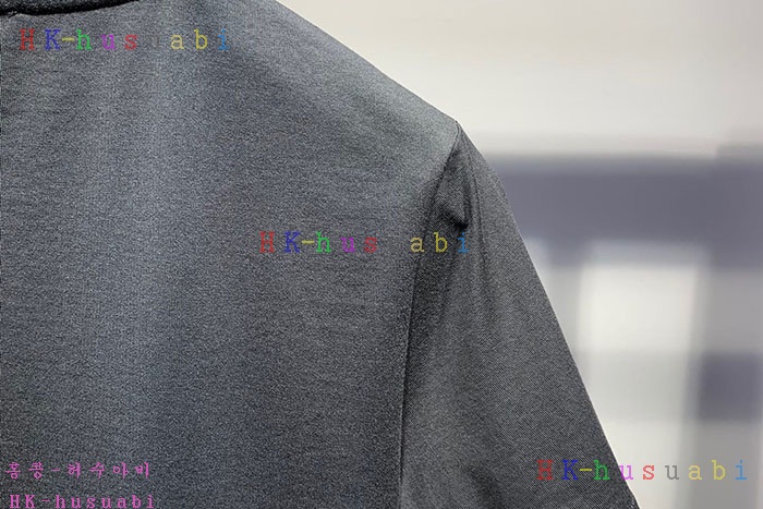 NEW 펜디 반팔티 신상 F 335824