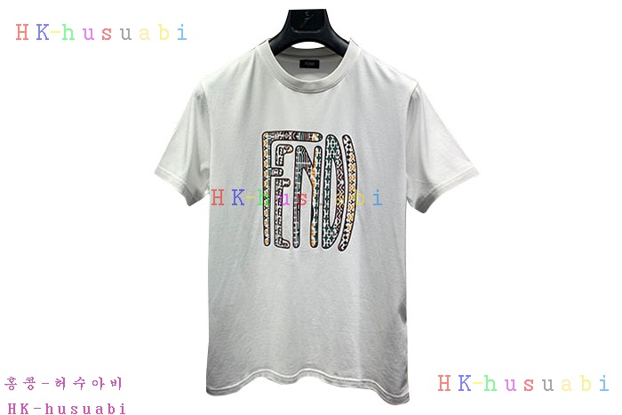 NEW 펜디 반팔티 신상 F 335823