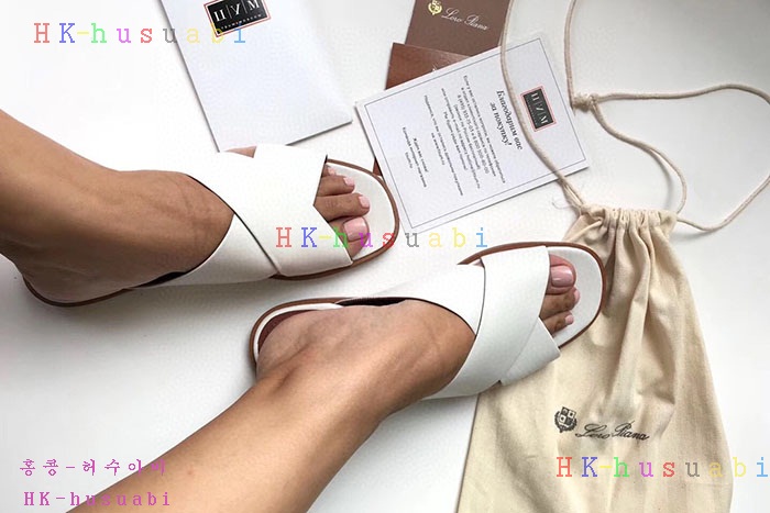 NEW 로로피아나 슬리퍼 신상 L 965331