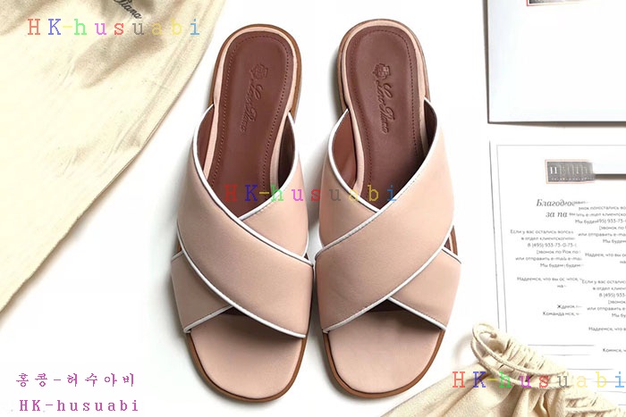 NEW 로로피아나 슬리퍼 신상 L 965331