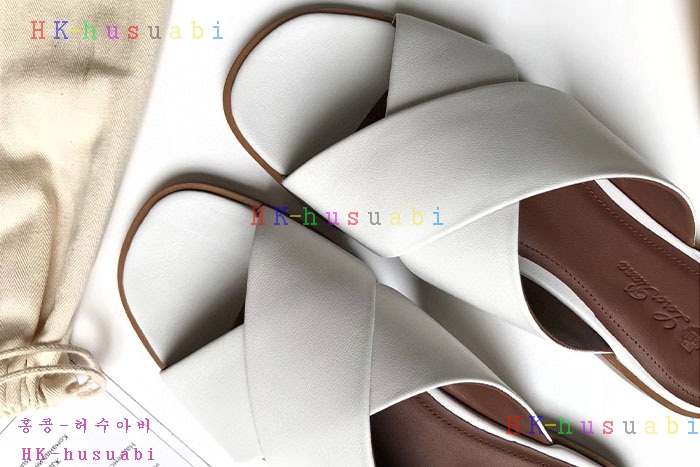NEW 로로피아나 슬리퍼 신상 L 965331