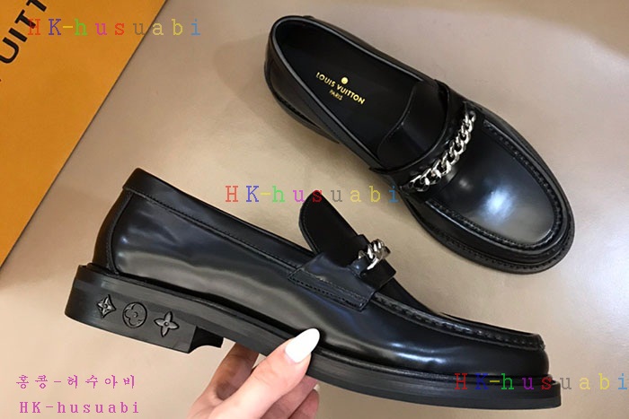 NEW 루이비통 로퍼 신상 LV 3624233