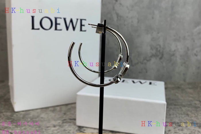 NEW 로에베 귀걸이 신상 LW 665833