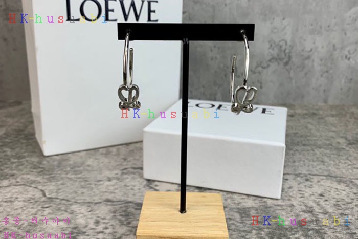 NEW 로에베 귀걸이 신상 LW 665833