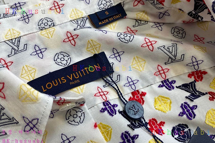 NEW 루이비통 반팔티 신상 LV 885711