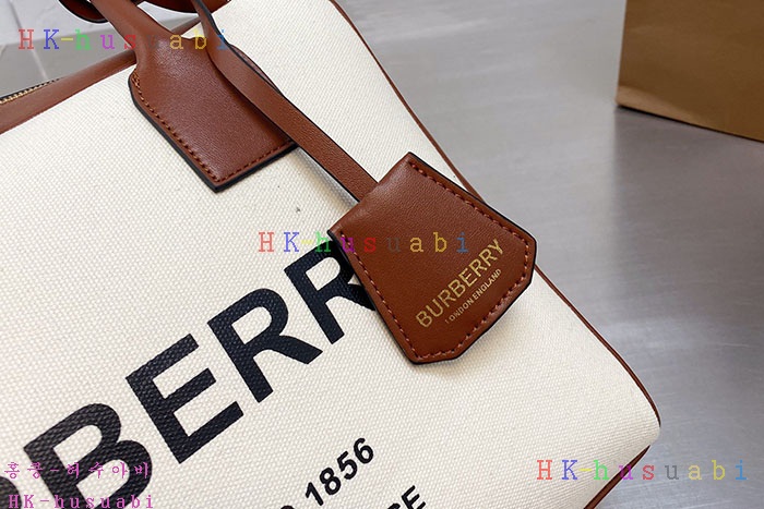 NEW 버버리 호스페리 프린트 코튼 캔버스 하프 큐브 백 B 227250