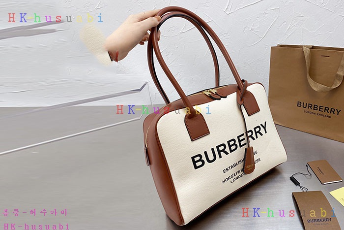 NEW 버버리 호스페리 프린트 코튼 캔버스 하프 큐브 백 B 227250