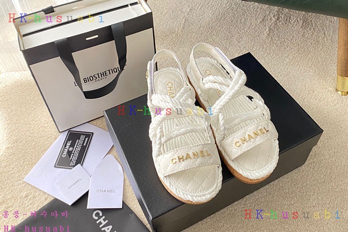 NEW 샤넬  샌들 신상 C 557289