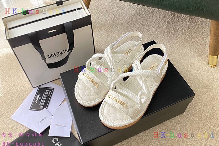 NEW 샤넬  샌들 신상 C 557289