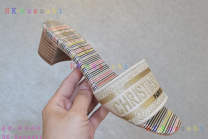 NEW 디올 슬리퍼 신상 DR 957411