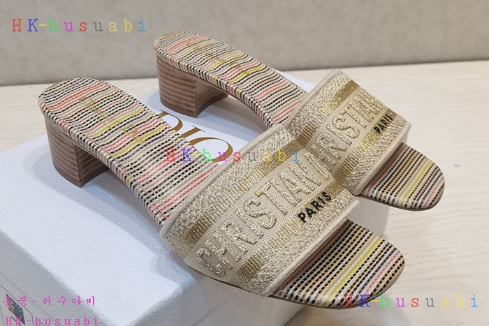 NEW 디올 슬리퍼 신상 DR 957411