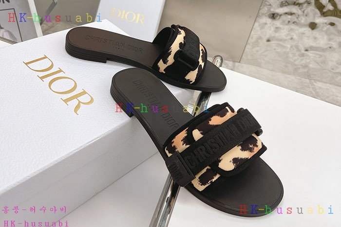 NEW 디올 슬리퍼 신상 DR 958810