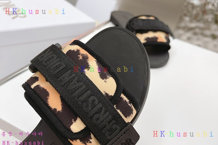 NEW 디올 슬리퍼 신상 DR 958810