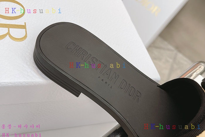 NEW 디올 슬리퍼 신상 DR 958810