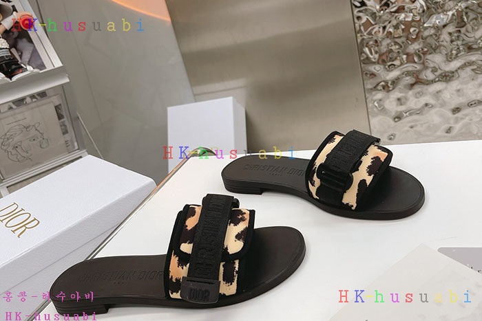 NEW 디올 슬리퍼 신상 DR 958810