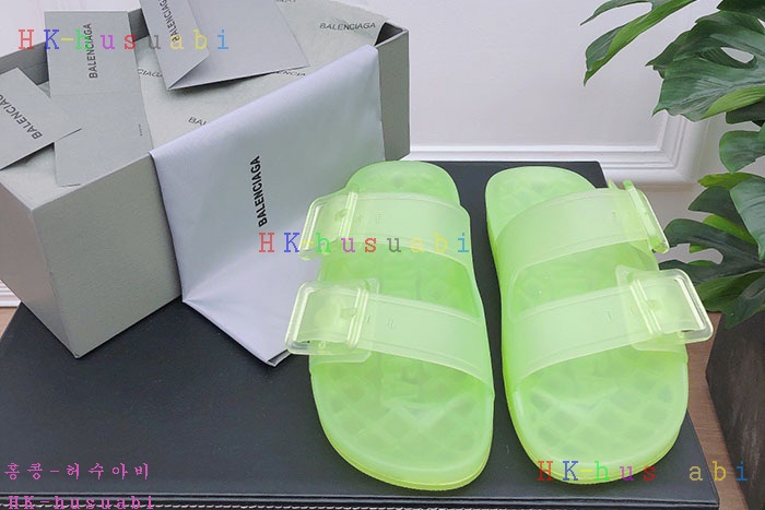 NEW 발렌시아가 샌들 신상 B 922520